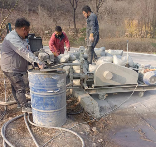 伊金霍洛路面下沉注浆